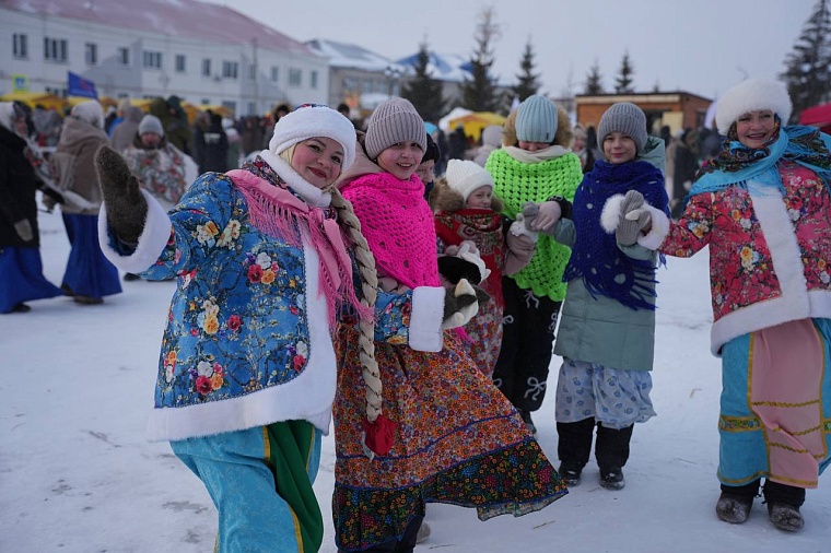 Широкую Масленицу в Тюменской области отметили с размахом