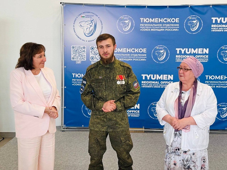 В волонтёрском центре СЖР звучали стихи о героях СВО