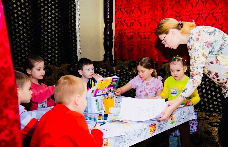 Тюменские женщины организовали теплую встречу для семей мобилизованных