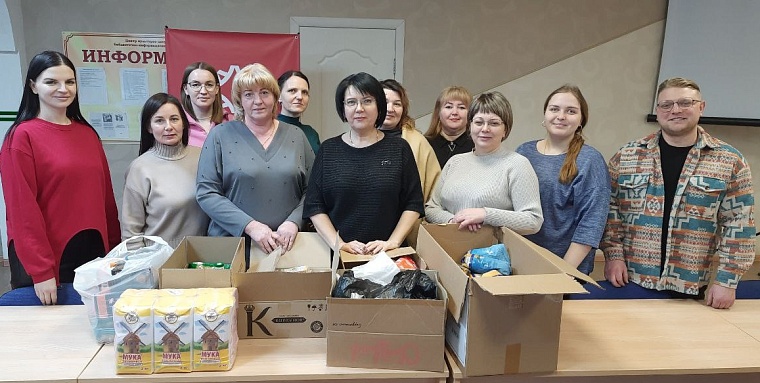 Тюменские активистки помогают участникам СВО и жителям Белгородской области