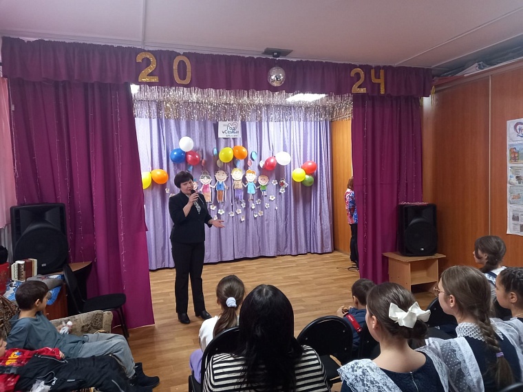 Союзницы подарили праздник мамам