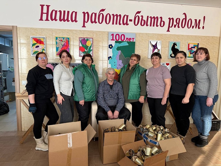 Тюменские активистки помогают участникам СВО и жителям Белгородской области