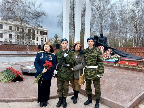 В Тюмени состоялся автопробег, посвященный 80-летию Великой Победы