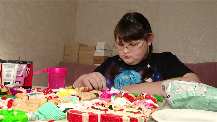 Чудеса под новый год: зимние волшебники подарили радость Ангелине