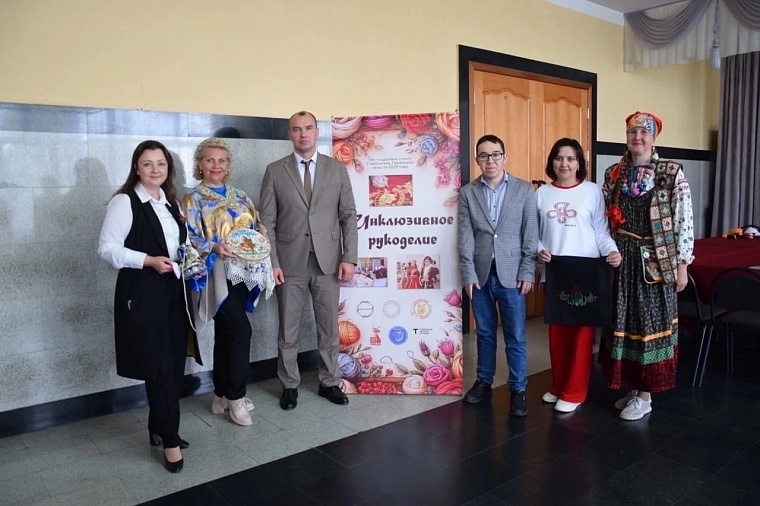 Посол культуры СЖР Елена Сулейманова - наставник социального проекта