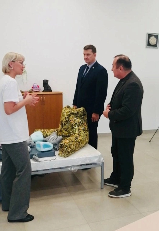 Тюменский женсовет презентовал свой опыт работы гостю из ЛНР