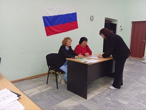 Активистки Нижнетавдинского женсовета приняли активное участие в выборах в думу муниципального округа