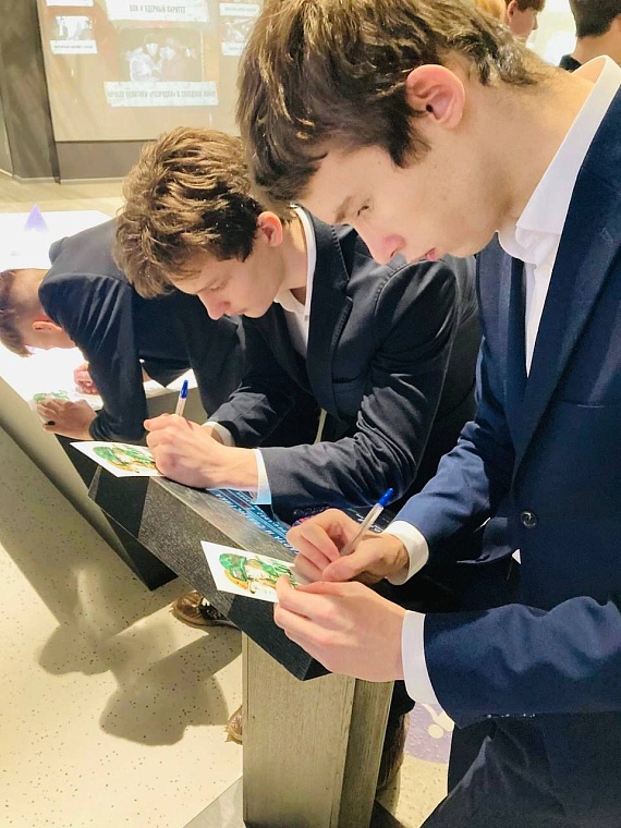 Активистки Тюменского РО СЖР стали участницами патриотической акции