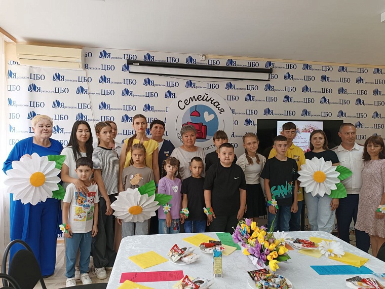 Семьям Тюменской области - от женсоветов с любовью