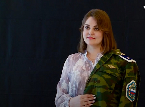 Телекомпания «Тюменское время» выпустила фильм о матерях и жёнах героев СВО