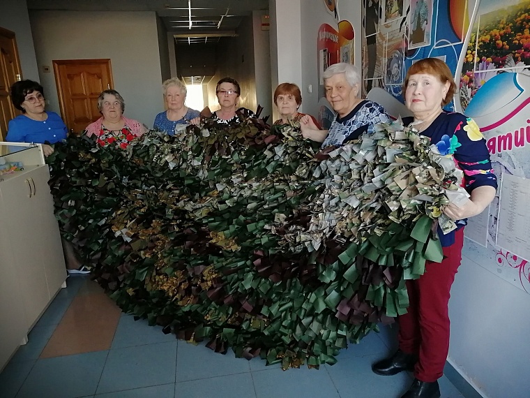 Плетение маскировочных сетей стало символом единства жителей Тюменской области