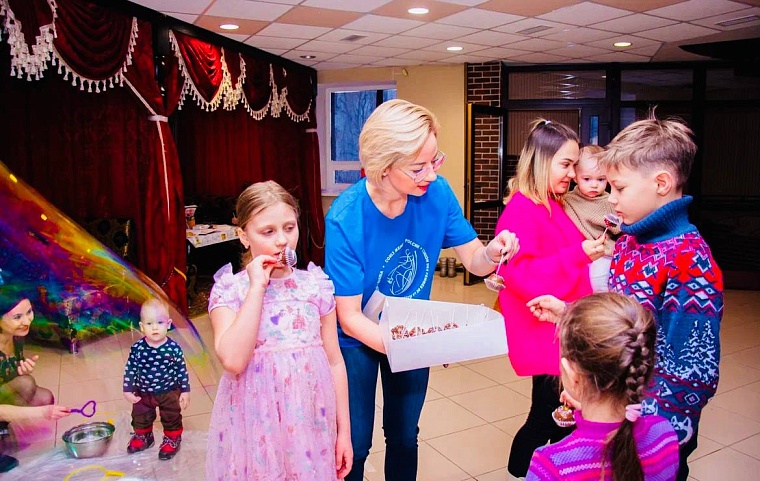 Тюменские женщины организовали теплую встречу для семей мобилизованных